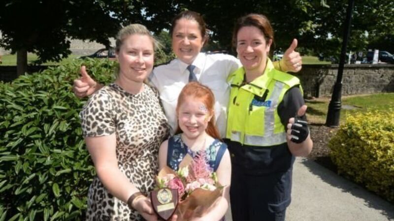 'I can't imagine how scary it must have been': Girl (7) commended for saving mother's life 'I can't imagine how scary it must have been': Girl (7) commended for saving mother's life