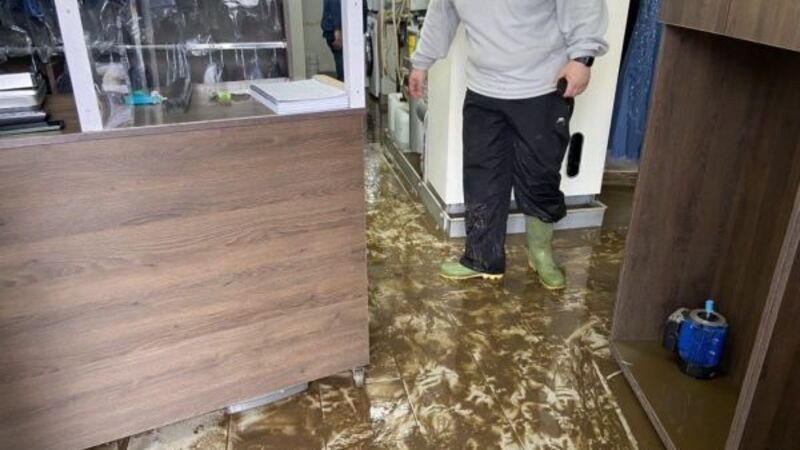 Risk of more flooding in northwest after people rescued from cars and homes Risk of more flooding in northwest after people rescued from cars and homes
