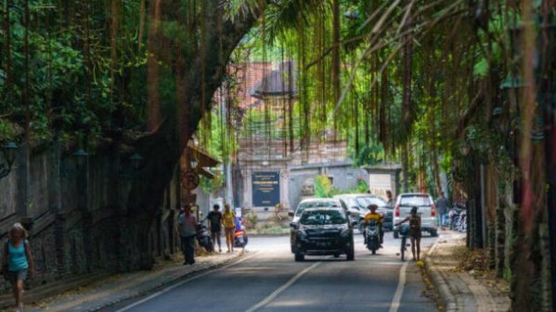 Irish man found dead in Bali after scooter crash
