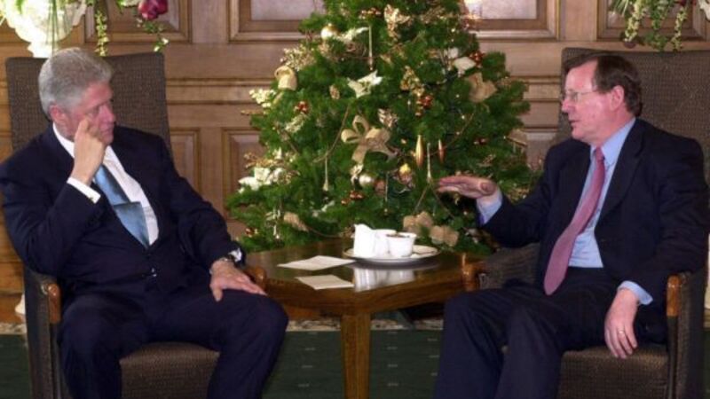 Bill Clinton hails David Trimble for helping to bring peace to Northern Ireland