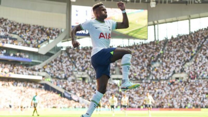 Saturday sport: Chelsea edge Everton, Spurs thrash Southampton