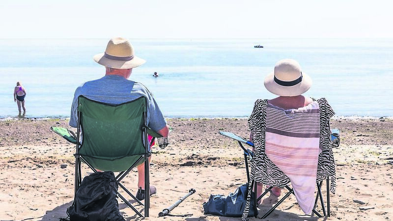 Heatwave advice: ‘Enjoy the sun, but be mindful’ Heatwave advice: ‘Enjoy the sun, but be mindful’