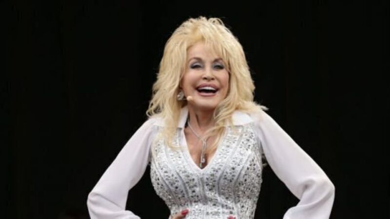 Dolly Parton sad to have lost ‘my special friend’ Olivia Newton-John Dolly Parton sad to have lost ‘my special friend’ Olivia Newton-John