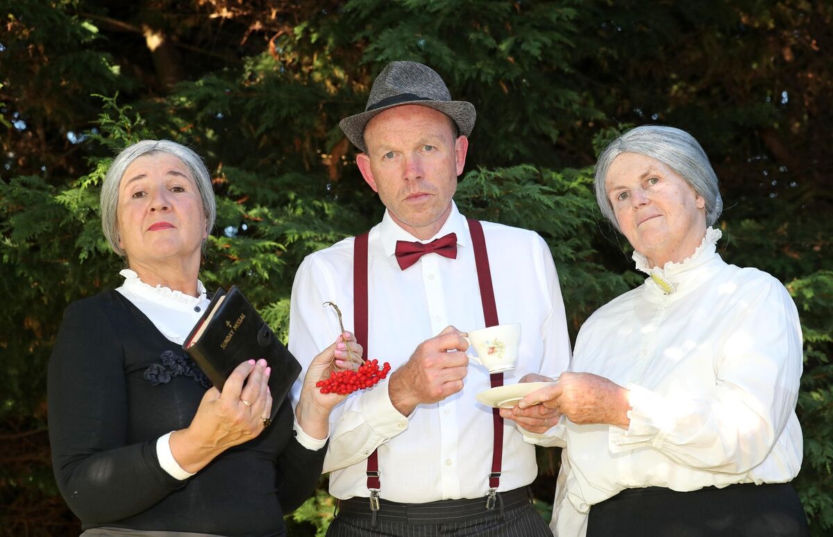 ‘Arsenic and Old Lace’ cast members Michelle Sheehan, Bruce Coleman, and Fred Spengeman. Picture: Jim Coughlan
‘Arsenic and Old Lace’ cast members Michelle Sheehan, Bruce Coleman, and Fred Spengeman. Picture: Jim Coughlan
