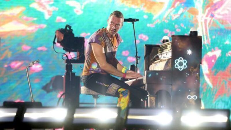 Alan Partridge joins Coldplay to sing Kate Bush classic at Wembley