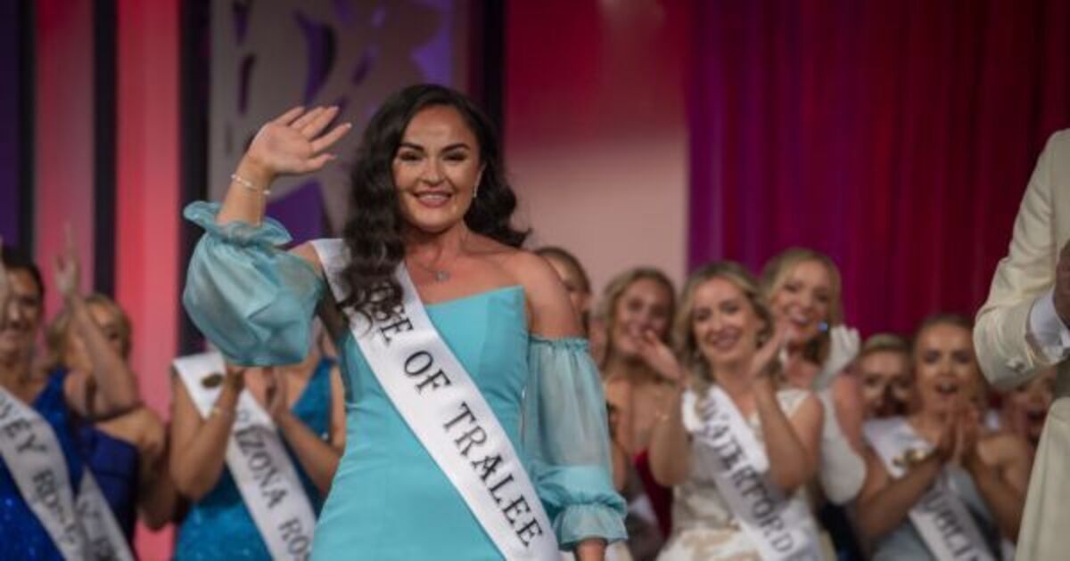 Westmeath's Rachel Duffy crowned 2022 Rose of Tralee - Vimarsana News