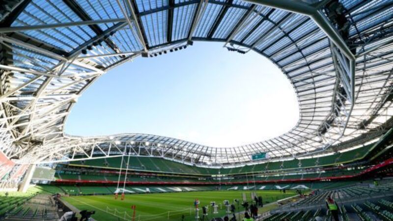 Fans receive free beer at Aviva Stadium after internet issues