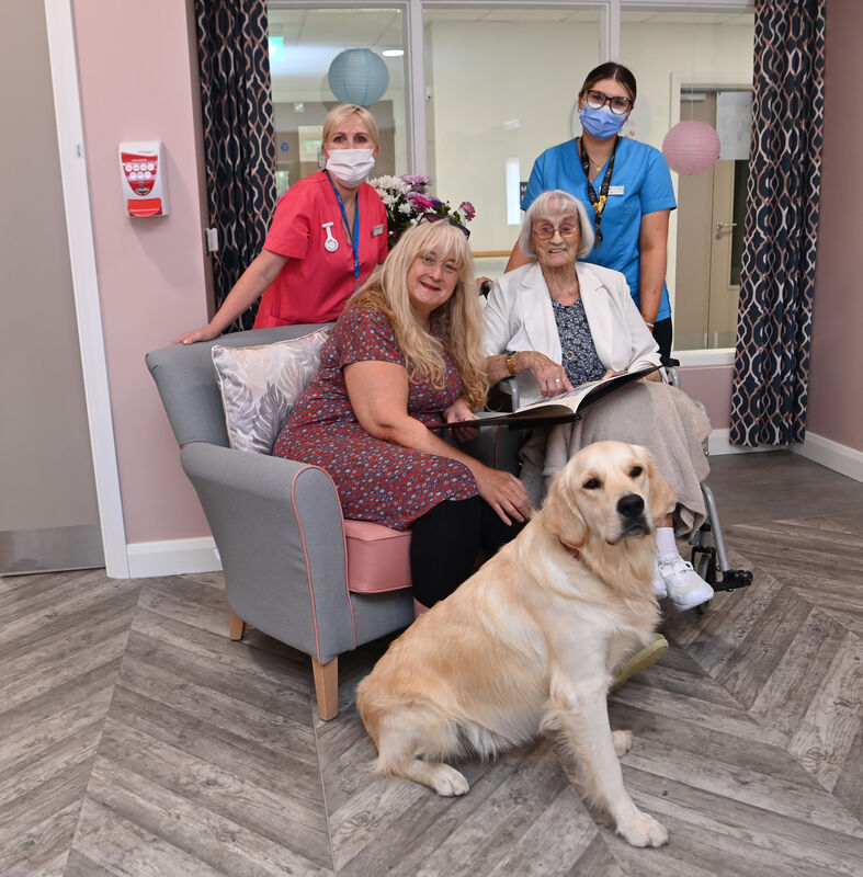 Fiona Corcoran with her mother Máire at the Riverstick Care Centre, Cork with staff member Teresa O'Donovan, activities coordinator.and Tegan O'Donovan, HCA and Ollie the dog. Picture Dan Linehan Fiona Corcoran with her mother Máire at the Riverstick Care Centre, Cork with staff member Teresa O'Donovan, activities coordinator.and Tegan O'Donovan, HCA and Ollie the dog. Picture Dan Linehan