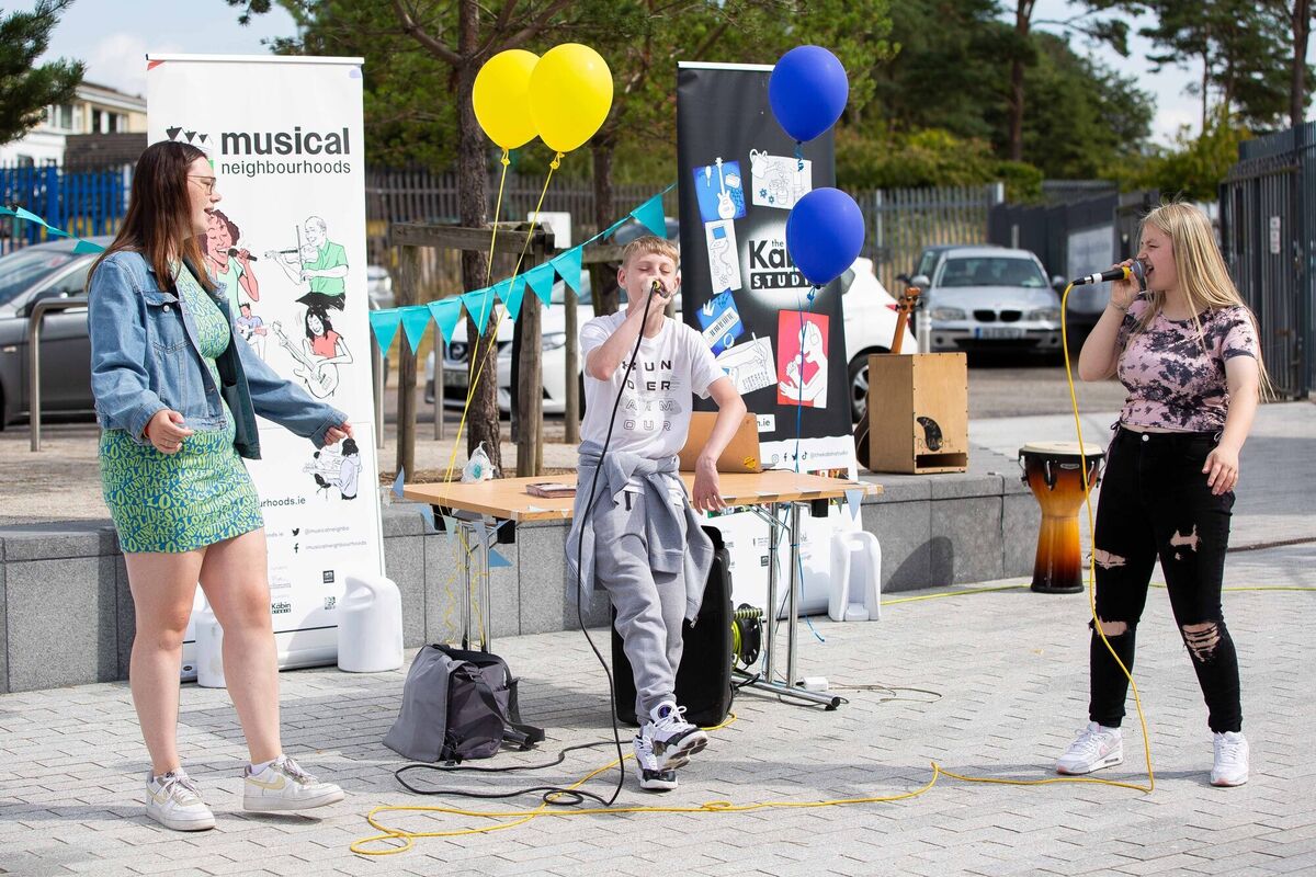 Pictured Sophie McCarthy, Darren Stewart aka MC Tiny and Cara Cullen, performers at The Kabin Studio, Cork. Picture: Alison Miles /OSM PHOTO Pictured Sophie McCarthy, Darren Stewart aka MC Tiny and Cara Cullen, performers at The Kabin Studio, Cork. Picture: Alison Miles /OSM PHOTO