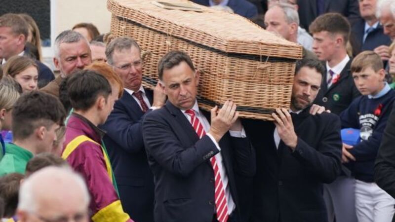 Jockeys and trainers among hundreds at funeral of ‘charismatic’ Jack de Bromhead Jockeys and trainers among hundreds at funeral of ‘charismatic’ Jack de Bromhead