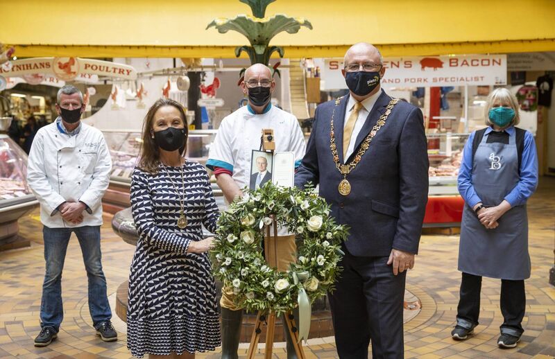 Pictured to commemorate 10 years since the State visit of HM Queen Elizabeth II and the late Prince Philip, Duke of Edinburgh to The English Market, Cork, were, left/right, Tom Durcan, Tom Durcan Meats, Stephanie Kavanagh, then Lady Mayoress of Cork and Then Lord Mayor of Cork, Cllr. Joe Kavanagh, Pat O'Connell, K. O'Connell Fish Merchants, and Sheila Fitzpatrick, Alternative Bread Company. Photo: Cathal Noonan Pictured to commemorate 10 years since the State visit of HM Queen Elizabeth II and the late Prince Philip, Duke of Edinburgh to The English Market, Cork, were, left/right, Tom Durcan, Tom Durcan Meats, Stephanie Kavanagh, then Lady Mayoress of Cork and Then Lord Mayor of Cork, Cllr. Joe Kavanagh, Pat O'Connell, K. O'Connell Fish Merchants, and Sheila Fitzpatrick, Alternative Bread Company. Photo: Cathal Noonan