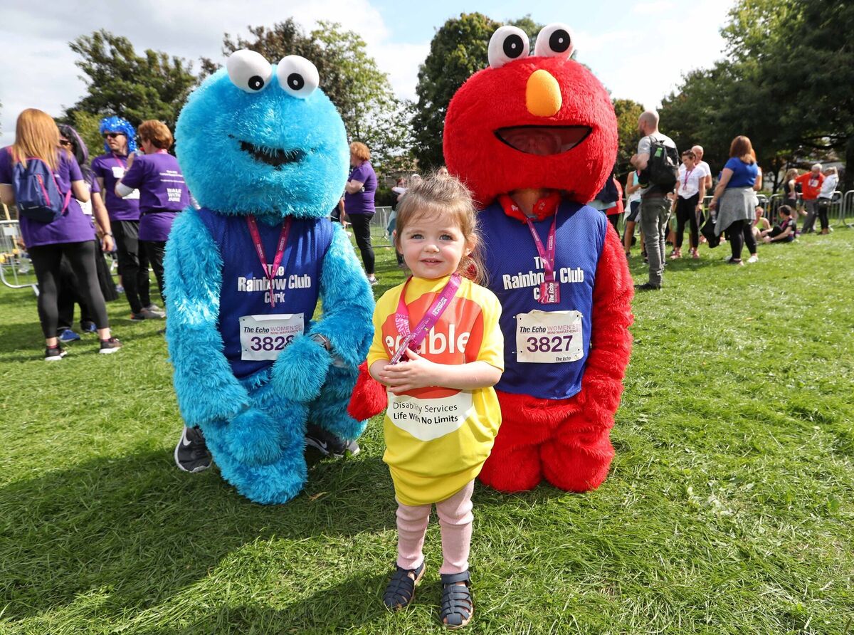 2 year old, Fiadh Ryan with Cookie Monster and Elmo. Picture: Jim Coughlan. 2 year old, Fiadh Ryan with Cookie Monster and Elmo. Picture: Jim Coughlan.