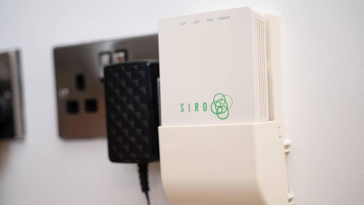 The Siro box is discrete in size — it is only marginally bigger than a standard electronic charger. The Siro box is discrete in size — it is only marginally bigger than a standard electronic charger.