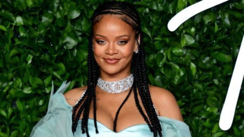 Rihanna to headline Super Bowl half-time show