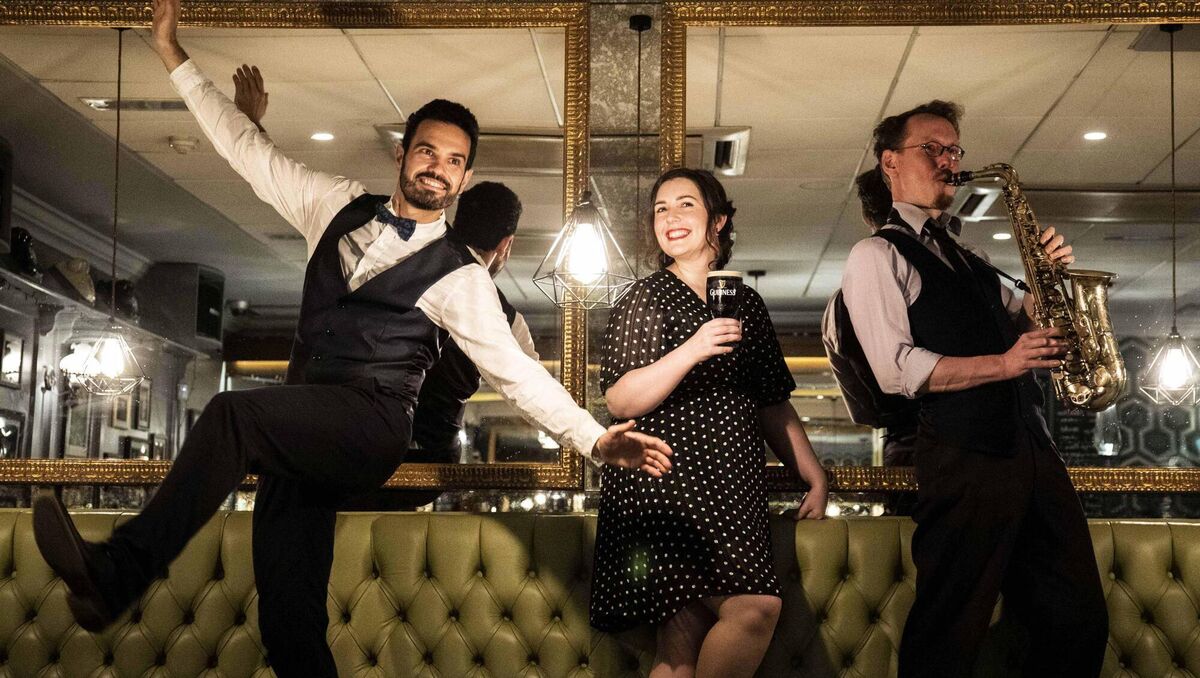 Jazz musician, Gary Baus, and swing dancers, Laura Hicks and Ferran Mata, pictured launching the 42nd Guinness Cork Jazz Festival which returns to Cork City from Thursday 24th – Monday 28th October, with headline gigs taking place in Cork City Hall and the Everyman.