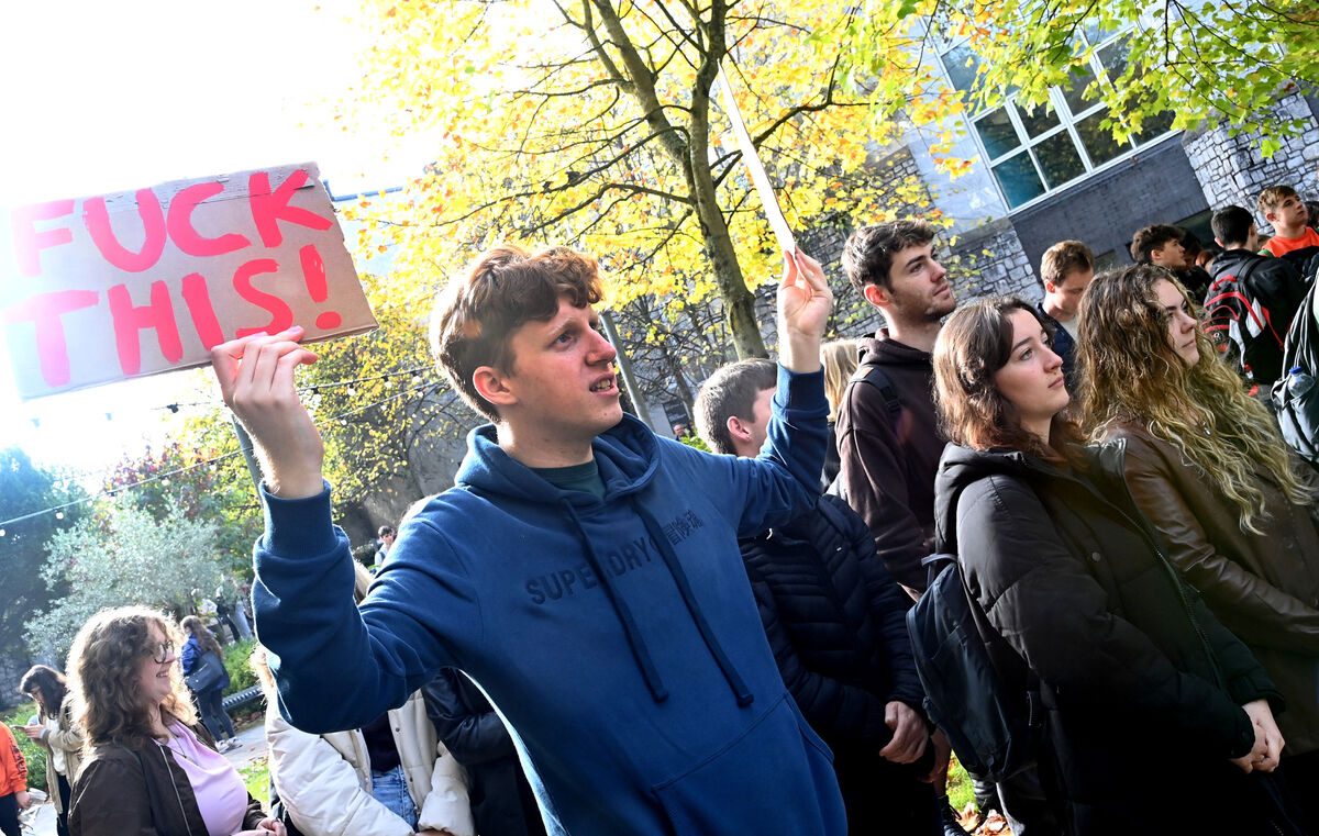 Students at the USI student walkout to protest cost of living, CorkPic; Larry Cummins Students at the USI student walkout to protest cost of living, CorkPic; Larry Cummins
