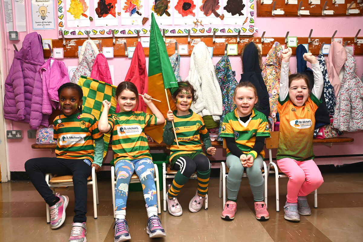  GO ROCKIES.....Zinci, Camille, Heidi, Aoife and Eva are all set to cheer on Blackrock in the County final at Pairc Ui Chaoimh on Sunday. Girls and boys from Beaumont GNS and BNS wore the colours of Blackrock National Hurling Club at school on Thursday. Pic; Larry Cummins
