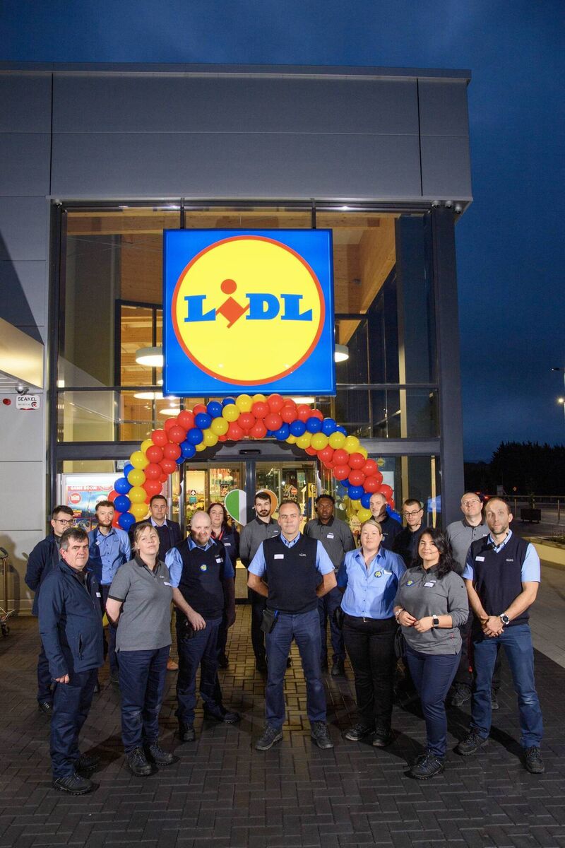 Repro Free Olympic gold medallist and world champion rower, Fintan McCarthy, officially opened Lidl’s new Mallow store today, Pictured are Lidl Mallow Store Staff. Customers can now shop Lidl’s renowned range of high-quality products at affordable prices in the brand-new state-of-the-art store. Lidl has created 6 new jobs at the store bringing the Mallow team to 28 employees. Pic Daragh Mc Sweeney/Provision Repro Free Olympic gold medallist and world champion rower, Fintan McCarthy, officially opened Lidl’s new Mallow store today, Pictured are Lidl Mallow Store Staff. Customers can now shop Lidl’s renowned range of high-quality products at affordable prices in the brand-new state-of-the-art store. Lidl has created 6 new jobs at the store bringing the Mallow team to 28 employees. Pic Daragh Mc Sweeney/Provision