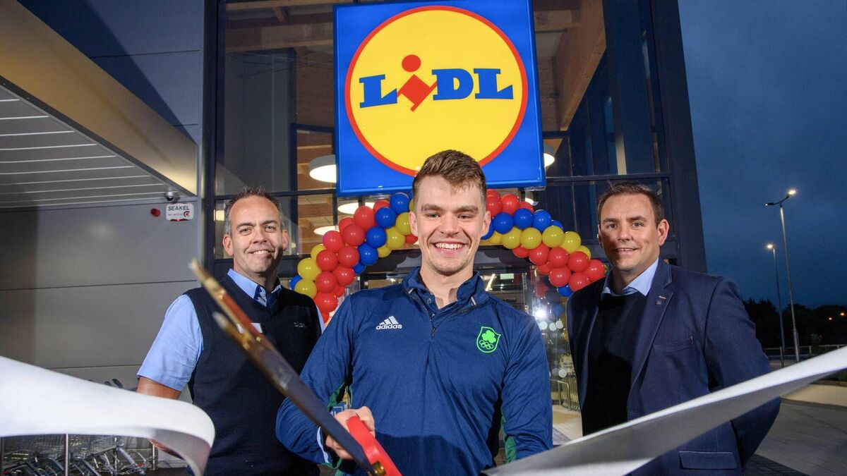 Cork Olympian rower opens new Lidl in Mallow