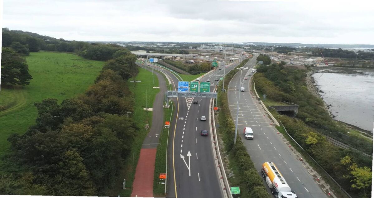 A photograph showing the new Link T diverge from the N8/N25 facing eastbound. Motorists traveling between the Tivoli Roundabout and Little Island / Glounthaune will be able to use this route from Monday 24th October 2022 A photograph showing the new Link T diverge from the N8/N25 facing eastbound. Motorists traveling between the Tivoli Roundabout and Little Island / Glounthaune will be able to use this route from Monday 24th October 2022