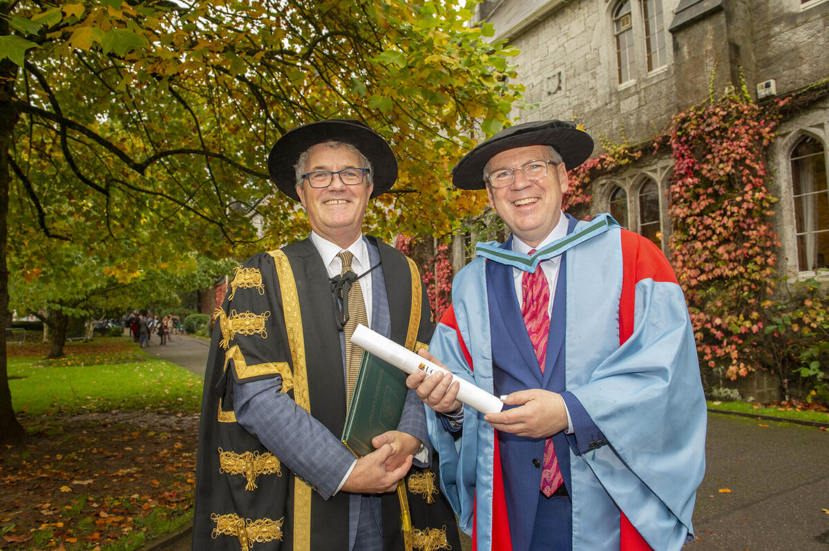 RTÉ’s Derek Mooney with UCC President Dr. John O’Halloran after he was presented with an Honorary Doctoral Degree in Science by University College Cork. 
