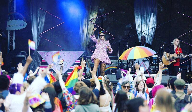 Caroline Bailey and Jen Bowler of Cork band, Sparkle. 