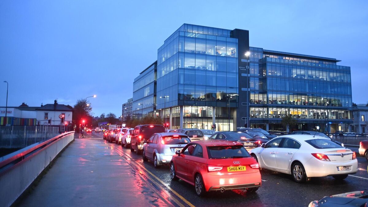 Cork city braces for localised flooding and disruption to traffic this evening