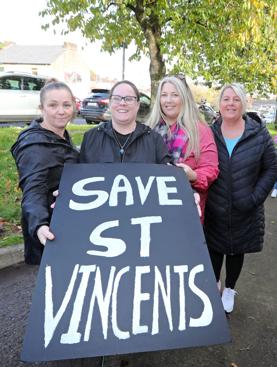  Deborah O'Sullivan, Carly O'Donoghue, Ruth Kelleher and Lisa Kearney, parents of students at St. Vincent's Secondary School, St. Mary's Road, Cork. Picture: Jim Coughlan.