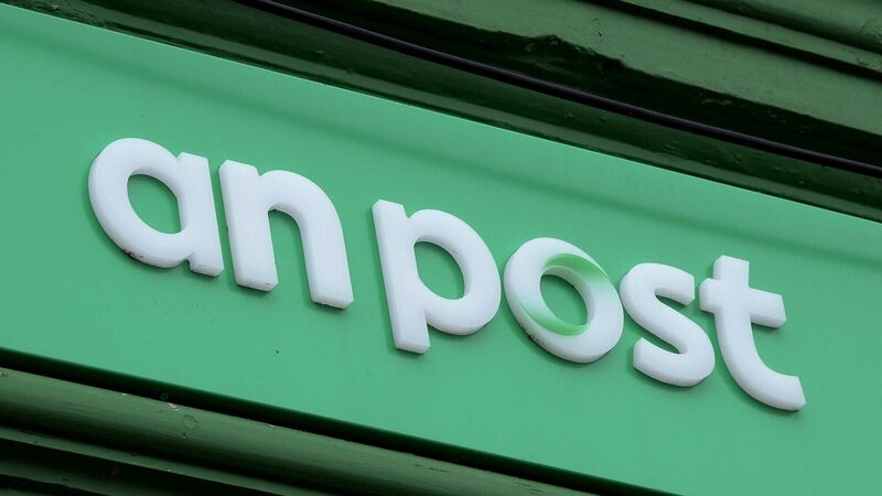 LATEST: Witnesses urged to contact Gardaí after customer held at knifepoint during armed robbery in Cork LATEST: Witnesses urged to contact Gardaí after customer held at knifepoint during armed robbery in Cork