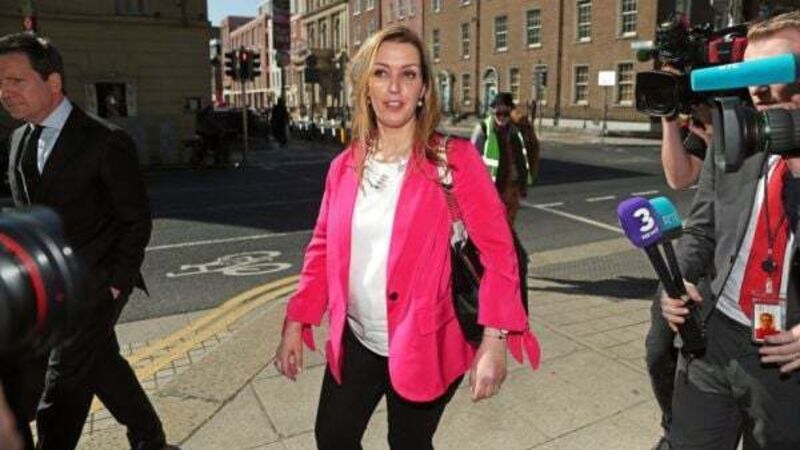 Senior health services figures pay tribute to ‘tenacity’ of Vicky Phelan