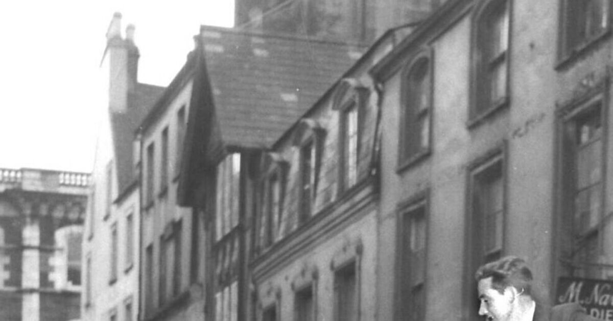 That's my father, in a canoe in city in 1963 - Vimarsana News