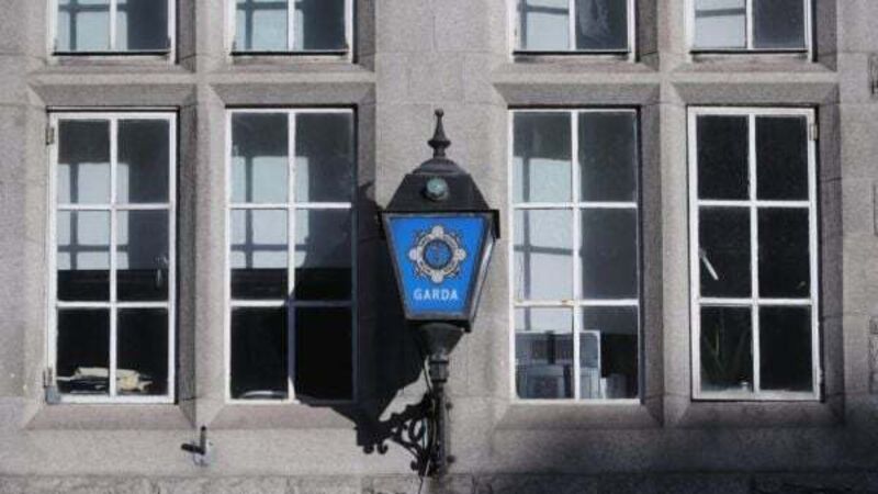 Four people arrested after two gardaí assaulted in Dublin