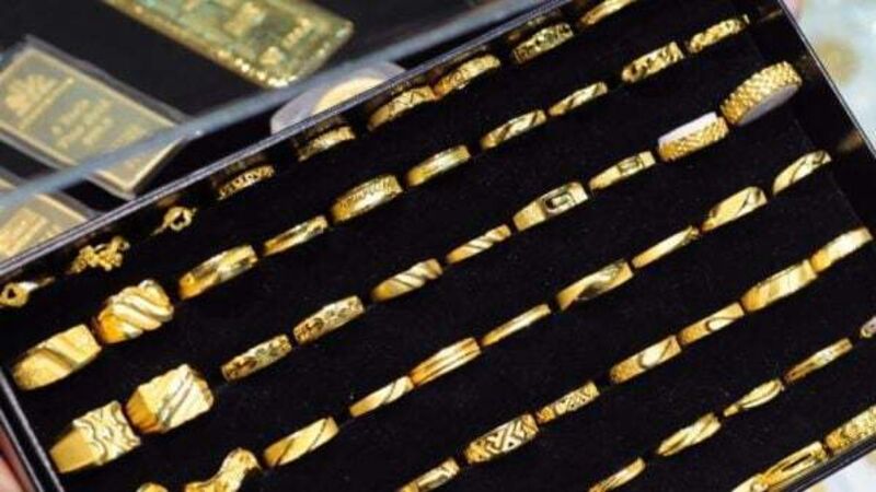 Thief who robbed Dublin jewellers hid 31 rings 'internally' Thief who robbed Dublin jewellers hid 31 rings 'internally'