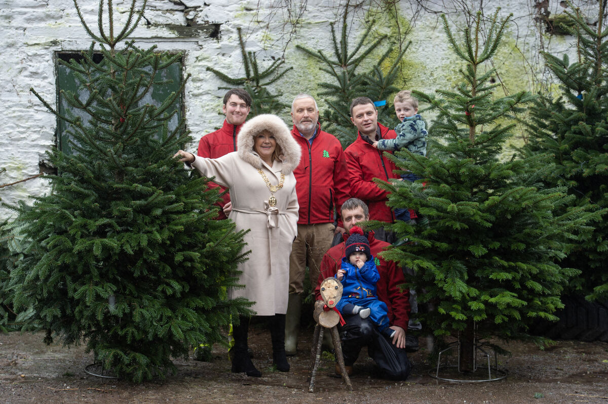 The Lord Mayor of Cork Clllr. Deirdre Forde who visited the Lehane Christmas tree farm in Castletreasure House, Donnybrook, Cork. Included are members of the Lehane family - Pat, Conor, Paddy, Killian and Thomas and Liam Coppinger. Picture: Dan Linehan The Lord Mayor of Cork Clllr. Deirdre Forde who visited the Lehane Christmas tree farm in Castletreasure House, Donnybrook, Cork. Included are members of the Lehane family - Pat, Conor, Paddy, Killian and Thomas and Liam Coppinger. Picture: Dan Linehan
