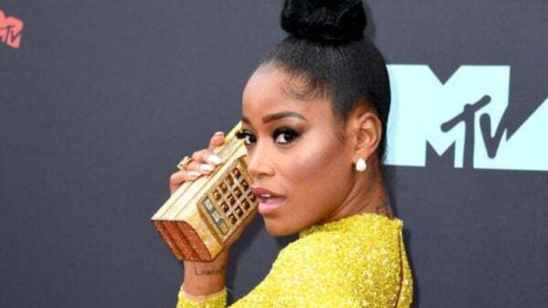 Keke Palmer reveals pregnancy during Saturday Night Live monologue