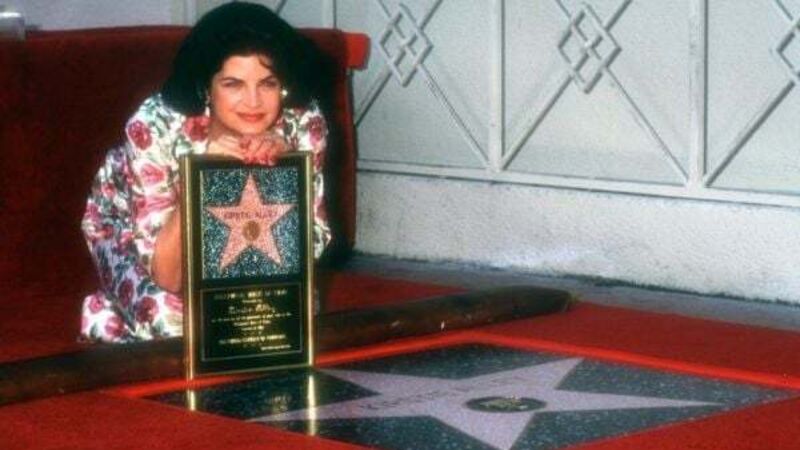 Cheers co-stars Kelsey Grammer and Rhea Perlman lead tributes to Kirstie Alley