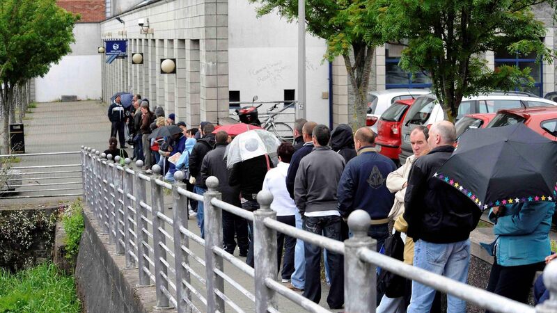Cork TD warns against two-tier social welfare system but SVP welcome plans to stop 'middle-income' poverty Cork TD warns against two-tier social welfare system but SVP welcome plans to stop 'middle-income' poverty