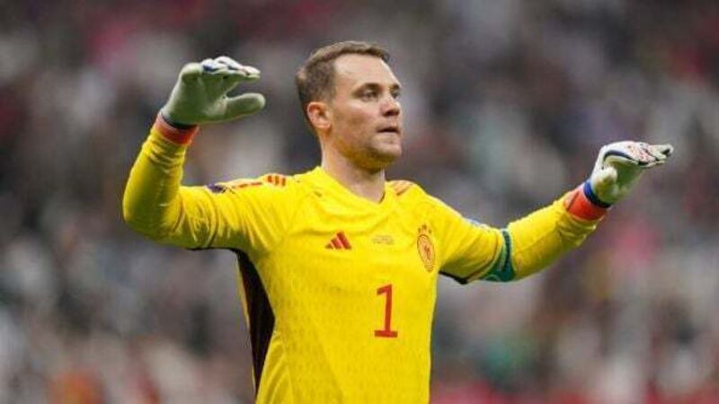 Manuel Neuer out for rest of season after breaking leg in skiing accident