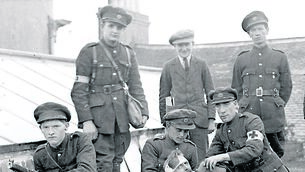 <p class="contextmenu internal_Caption">Free State troops after their capture of Cork city from Republican forces in August, 1922</p>