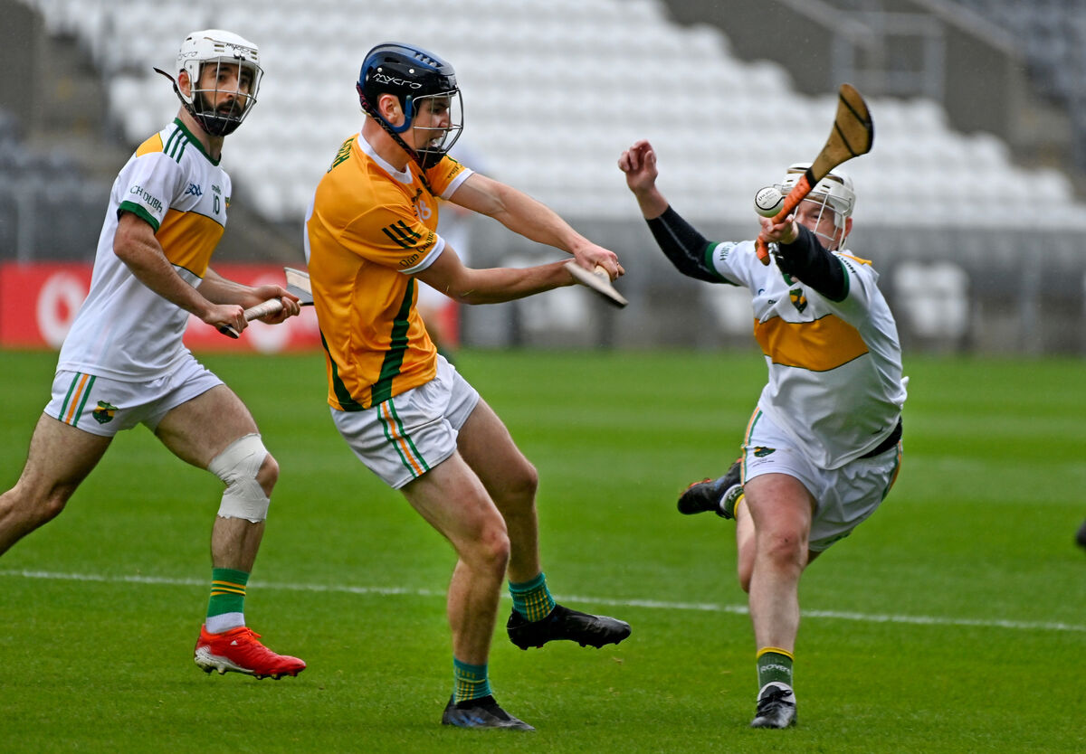Dungourney's Conor Padden shoots past Cloughduv's Jason Mannix during the Co-op Superstores Cork IAHC final at Páirc Uí Chaoimh. Picture: Eddie O'Hare Dungourney's Conor Padden shoots past Cloughduv's Jason Mannix during the Co-op Superstores Cork IAHC final at Páirc Uí Chaoimh. Picture: Eddie O'Hare