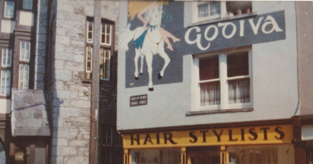 Cork hairdresser hangs up her scissors after 42 years in business