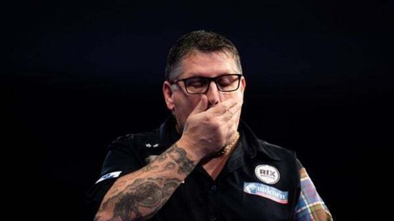 Gary Anderson crashes out of World Darts Championship