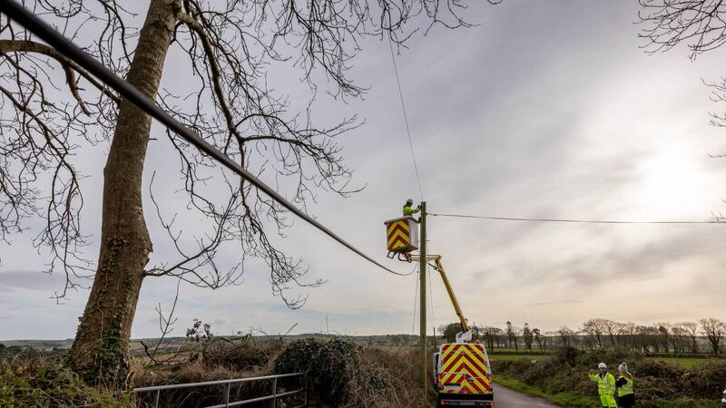 High speed broadband to be delivered to over 2,000 West Cork premises in coming months 