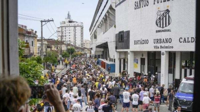 Fans mourn Pele at public viewing in Brazil stadium