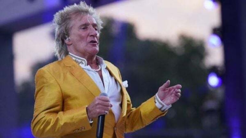 Rod Stewart pays tribute to late brother Rod Stewart pays tribute to late brother