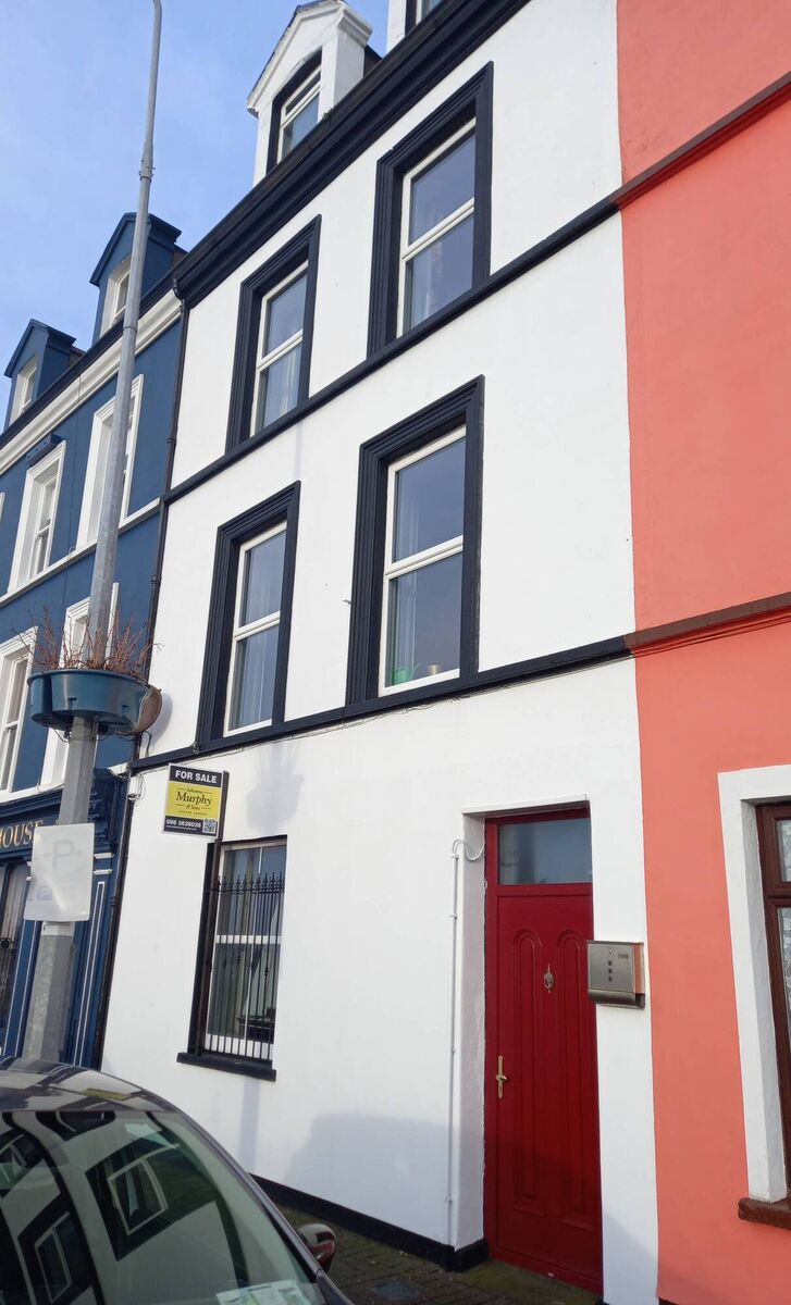 35, Harbour Row. 