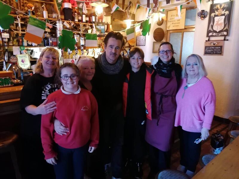 Colin Farrell with (from left) Adrienne MacCarthy, Ava O'Donoghue Murphy, Catherine O'Donoghue Murphy, Henry Tadeusz Farrell, Verena Sievers and Niki McCarthy on the movie star's recent visit to Castletownbere.