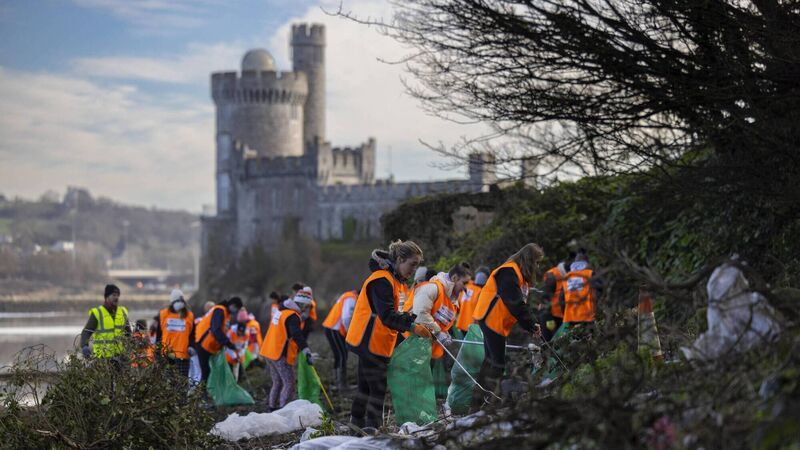 Valentines’ cleanup shows love for coasts Valentines’ cleanup shows love for coasts