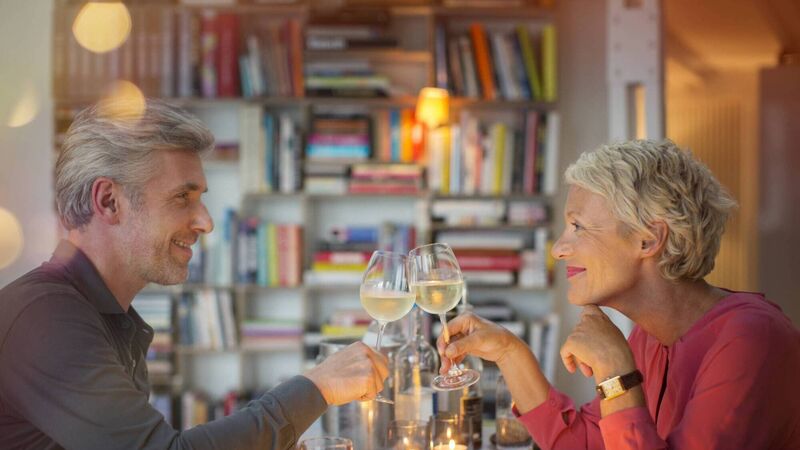 Dating in middle-age... what are the red flags to watch out for?