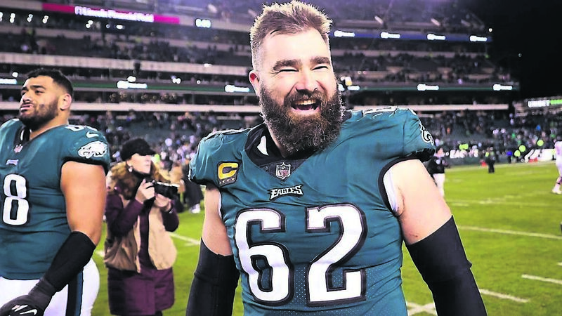 The Longshot: Can Mahomes clip Eagles’ wings in Super Bowl?